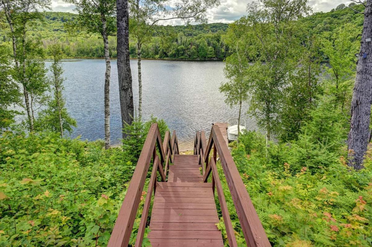 Casa Carpe - Lakefront Property, Fireplace And Spa Villa Saint-Remi-d'Amherst Exterior photo