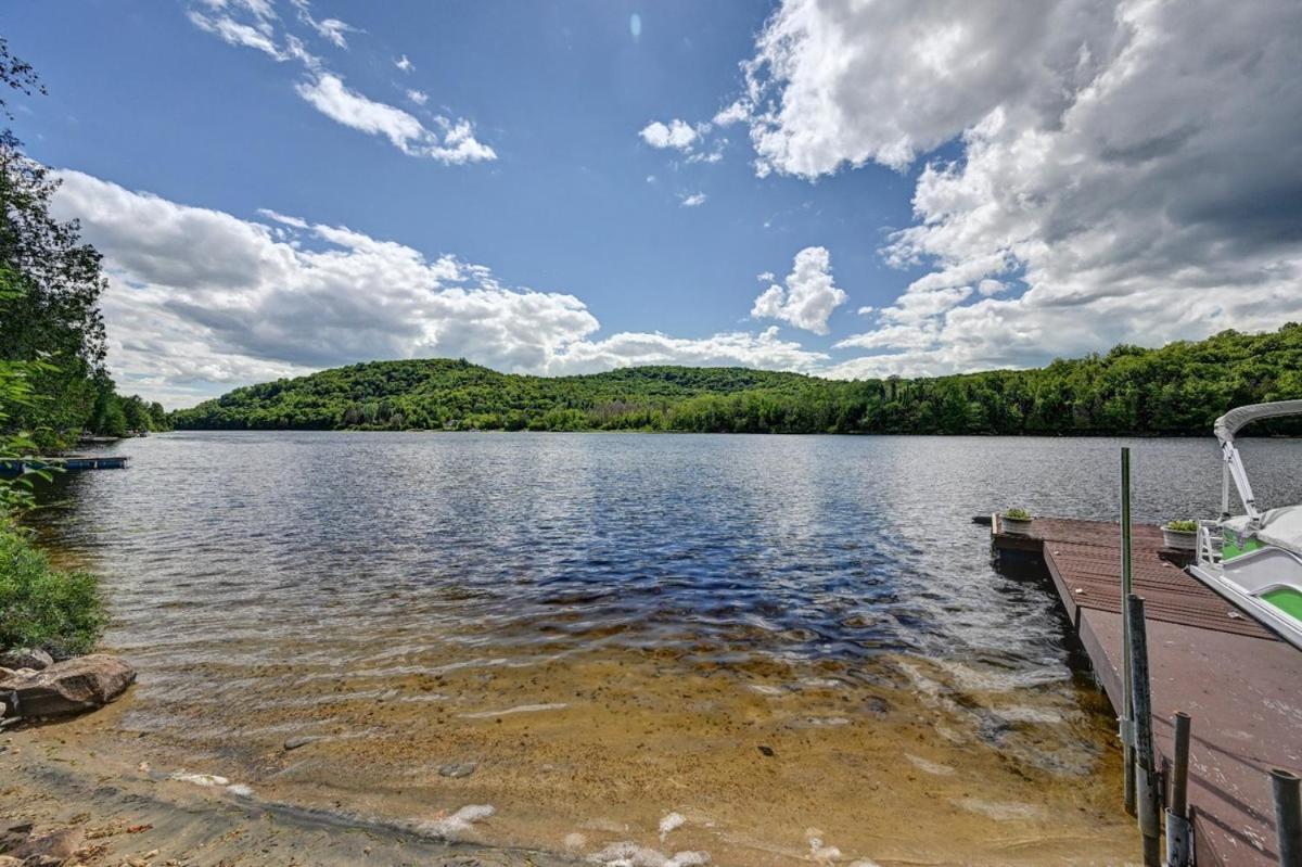 Casa Carpe - Lakefront Property, Fireplace And Spa Villa Saint-Remi-d'Amherst Exterior photo